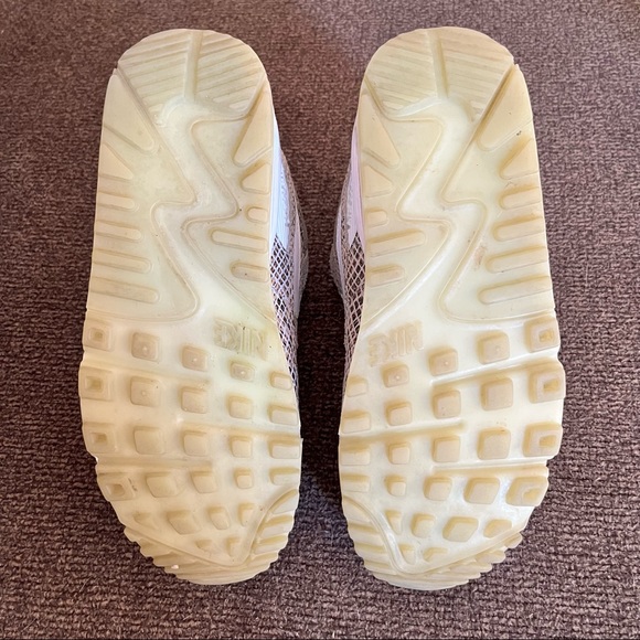 Nike ID Custom Air Max 90 Snake Skin Women Size 5 - Picture 8 of 12